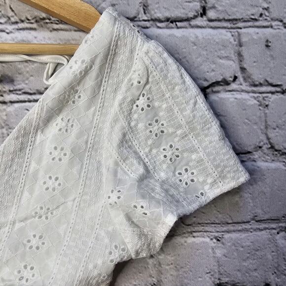 Altar'd State Cotton Shell White Eyelet Crop Top New Size Small - Picture 4 of 11